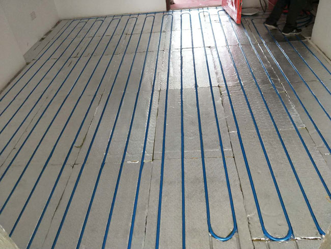 預(yù)置溝槽鋁板地暖模塊