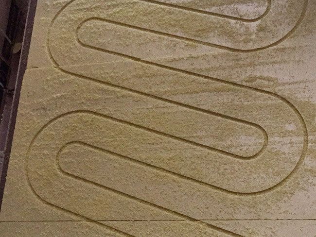 預(yù)置溝槽鋁板地暖模塊