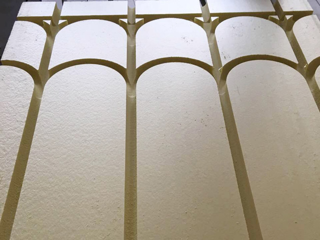 預(yù)置溝槽鋁板地暖模塊