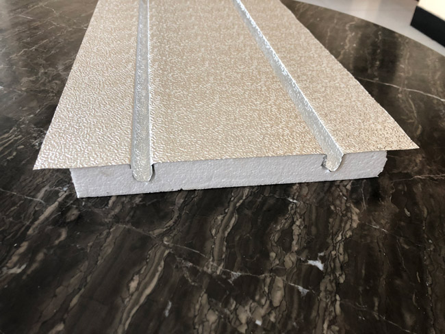 預(yù)置溝槽鋁板地暖模塊